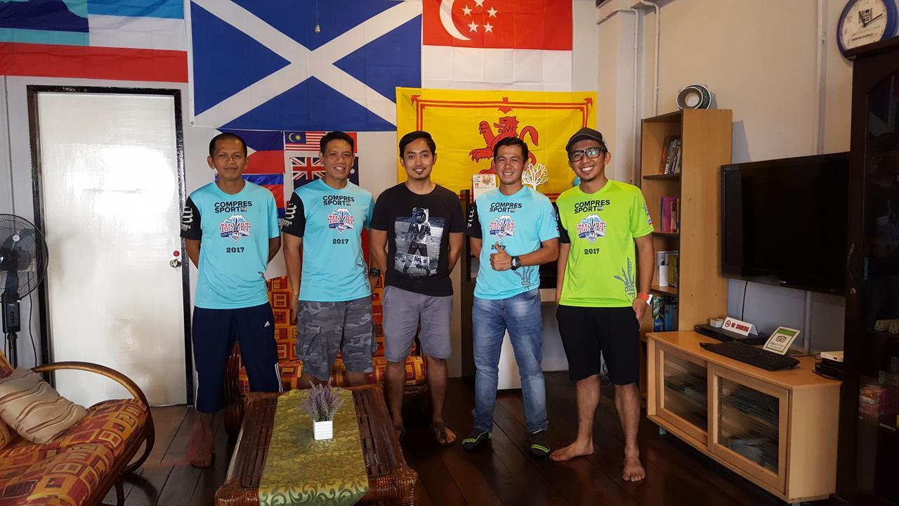 The Jesselton Cabin Sdn Bhd Кота-Кинабалу Экстерьер фото